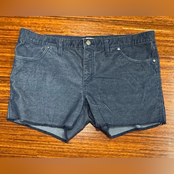 Carve Designs corduroy Oahu shorts in dark blue size 14 4” inseam EUC - Picture 1 of 4